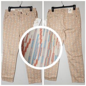 NWT Miraclebody by Miraclesuit Boho Printed denim pants. Women's size 8.